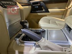 تۆیۆتا لاند کروزەر